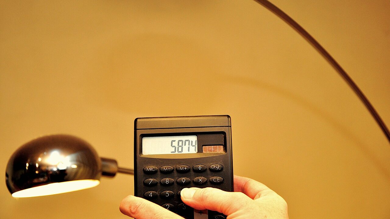 Welche Stromspeichergröße passt zu Ihrem Bedarf? 2 Stromverbrauch berechnen